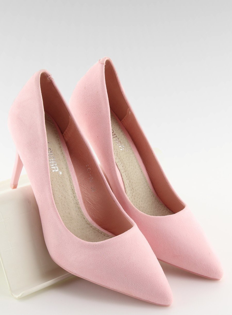Розовые туфли есть. Розовые туфли лемонти. Нежно розовые туфли. Туфли розовые замша. Нежно розовые замшевые туфли.
