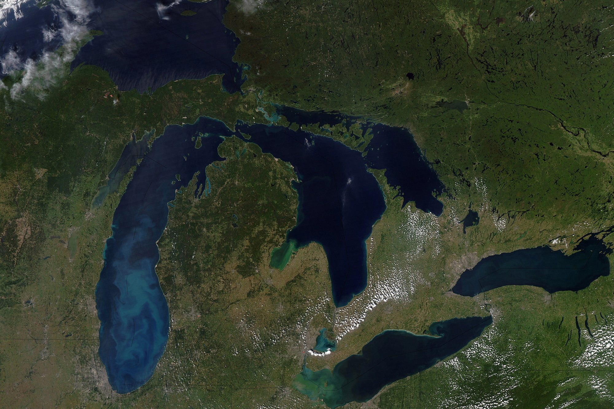 Озеро на границе сша и канады. Великие озера (бассейн Атлантического океана). Великие американские озёра верхнее Гурон Мичиган Эри Онтарио. Верхнее Мичиган Гурон Эри Онтарио. Озеро Гурон.