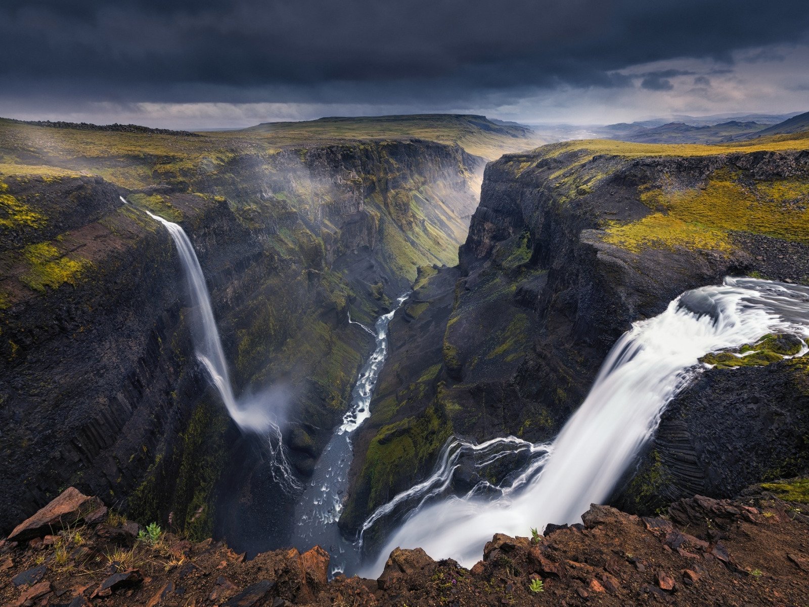 Исландия. Исландия Тьоурсау. Исландия река Тьоурсау. Плато Путорана фьорды. Плато Путорана водопады.