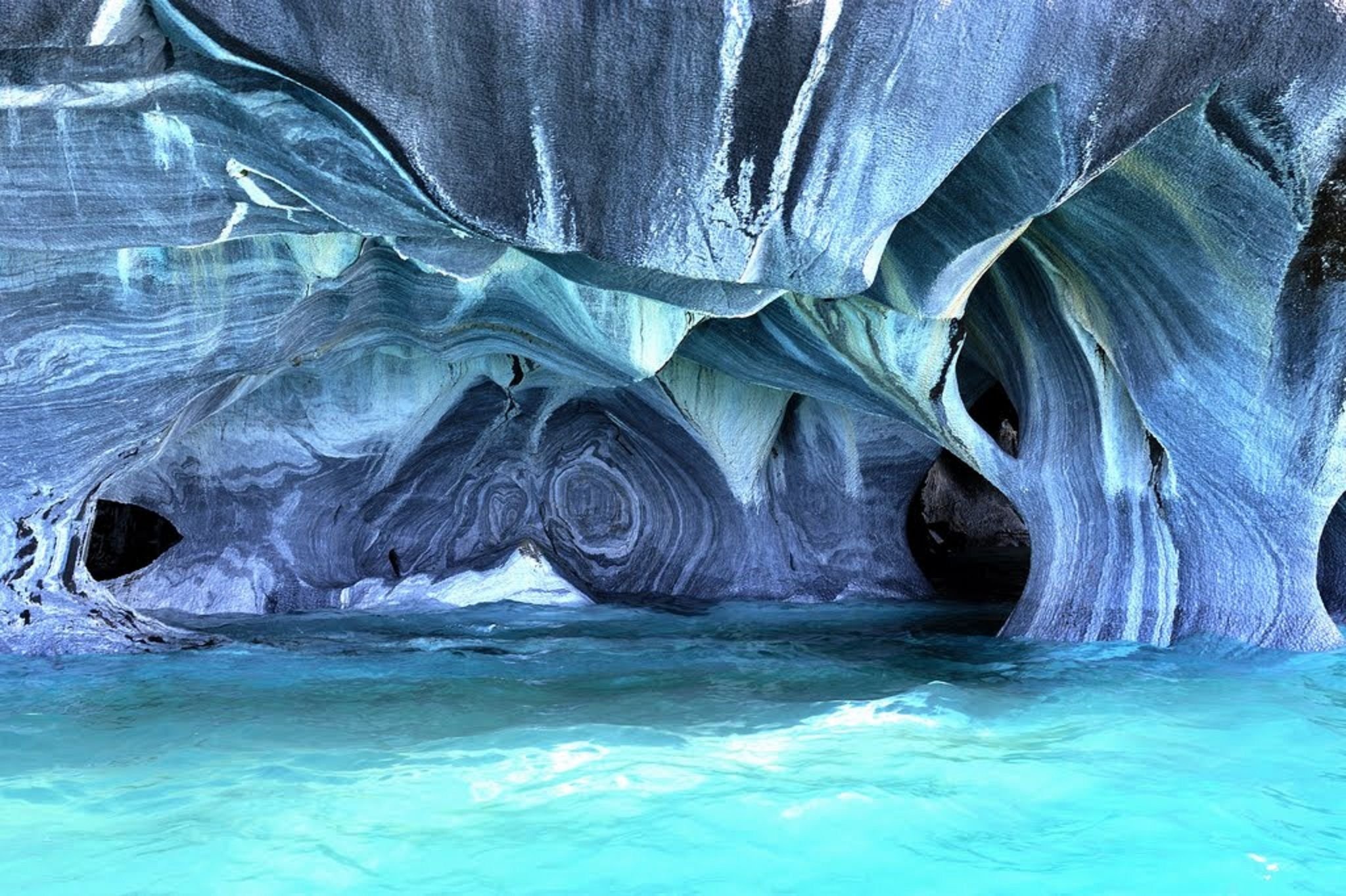 Самая красивая род. Мраморные пещеры Чиле-Чико. Мраморные пещеры Чиле-Чико, Чили. Мраморные пещеры озера Каррера, Чили. Мраморные пещеры Патагонии Чили.