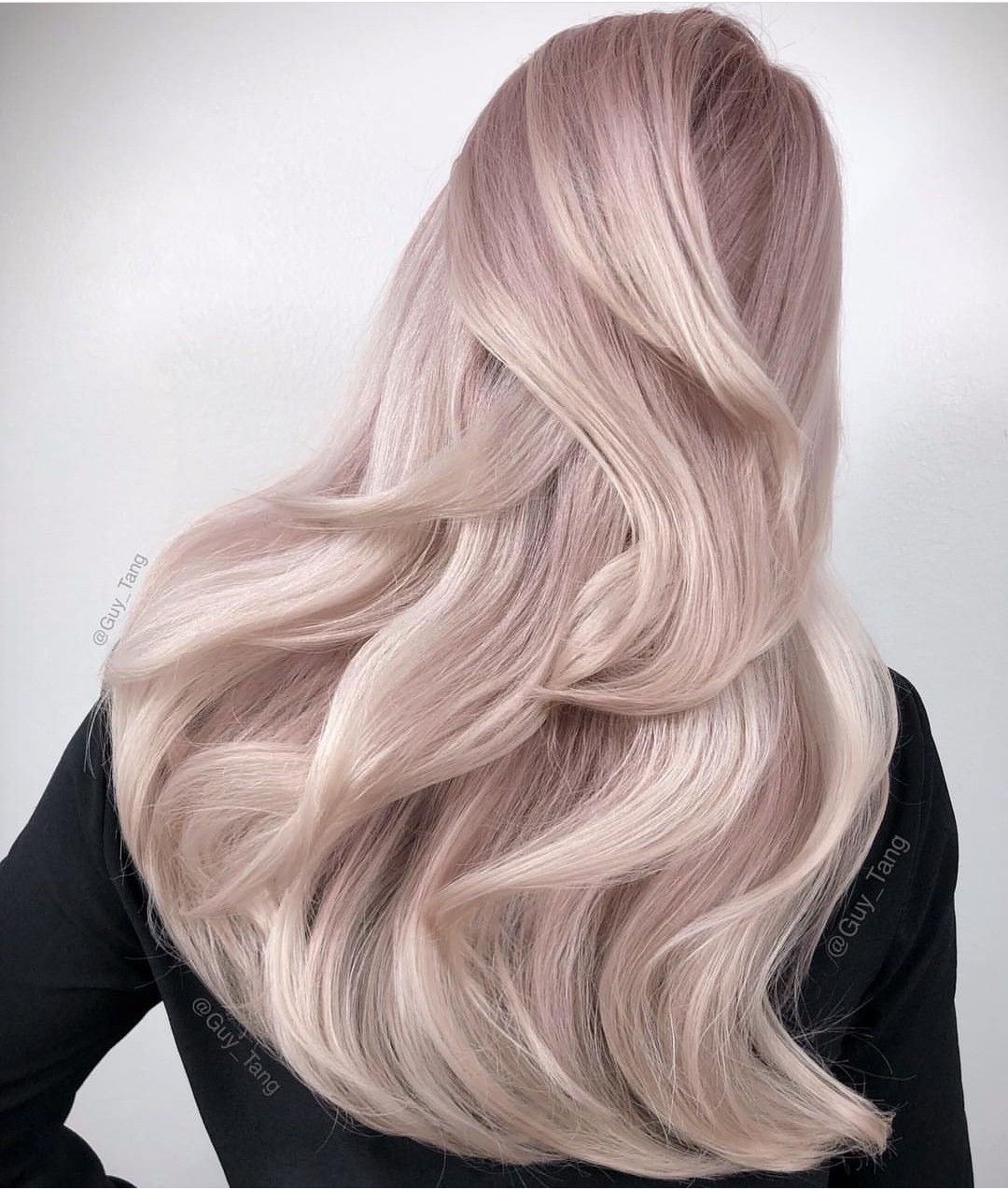 Блонд с розоватым оттенком