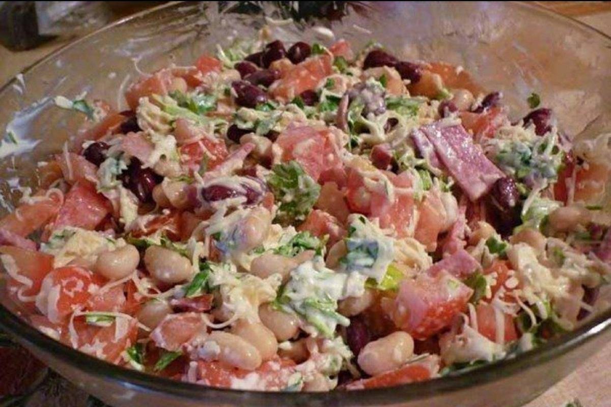 Салат обжорка рецепт с колбасой