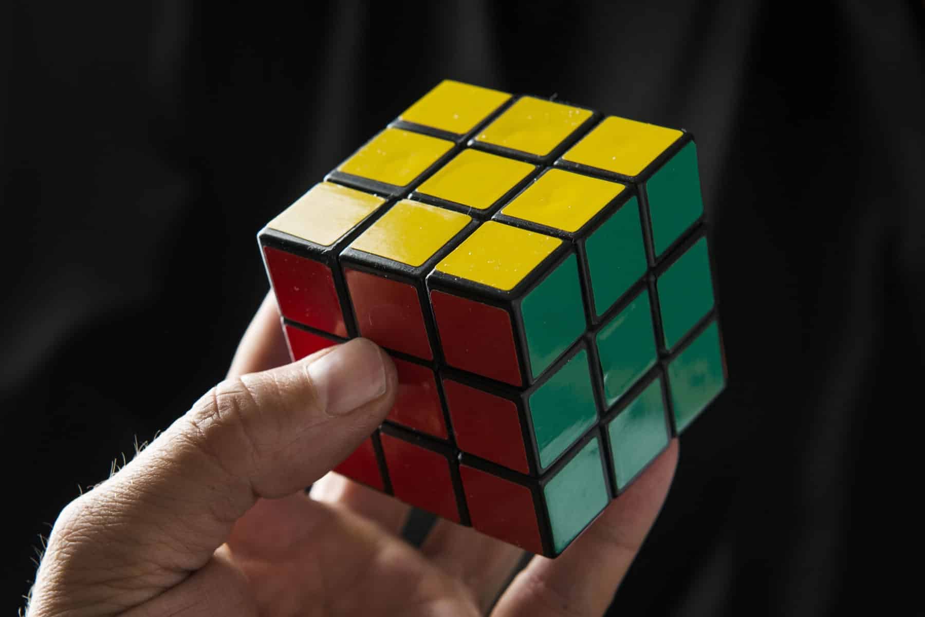 Кубик готов. Кубик Рубика 3 на 3. Кубик Рубика 3х3 Призма. Кубик Рубика 21х21. Кубик Рубика 18х18.