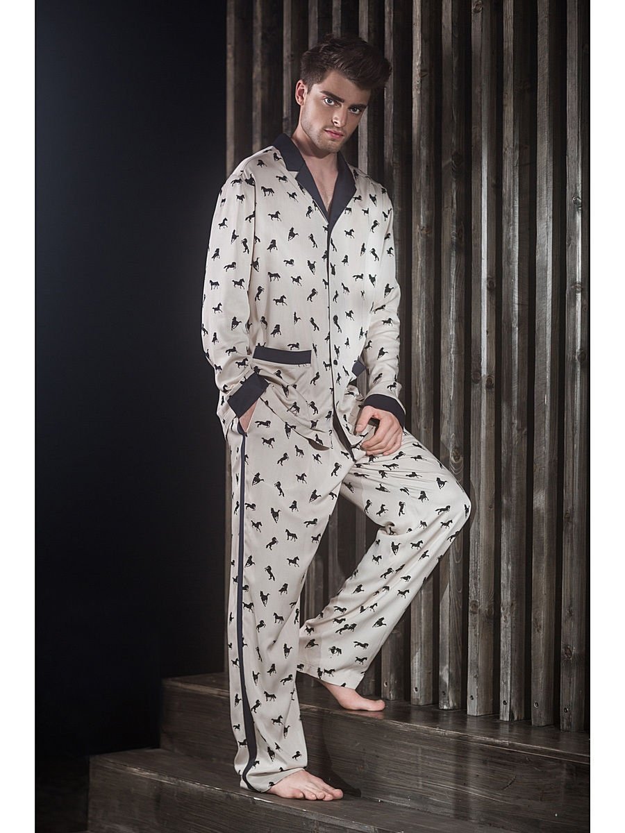 Купить мужскую пижаму в москве. Laete пижама мужская. Пижама гуччи мужская. Пижама мужская iv71263. Пижама мужская iv72389.