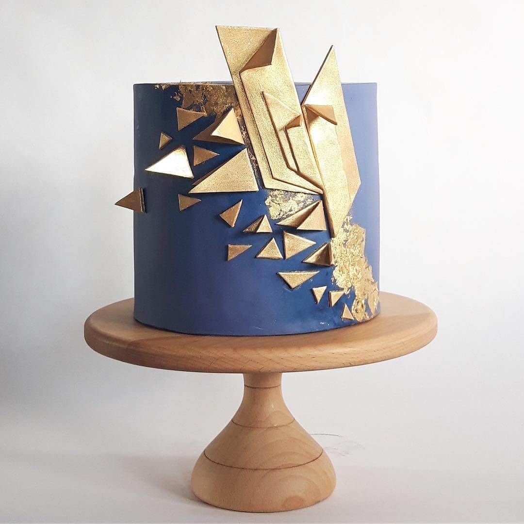 Тортдеко. Торт с геометрическими фигурами. Свадебный торт геометрический. Геометрические торты необычные. Торт с геометрическим декором.