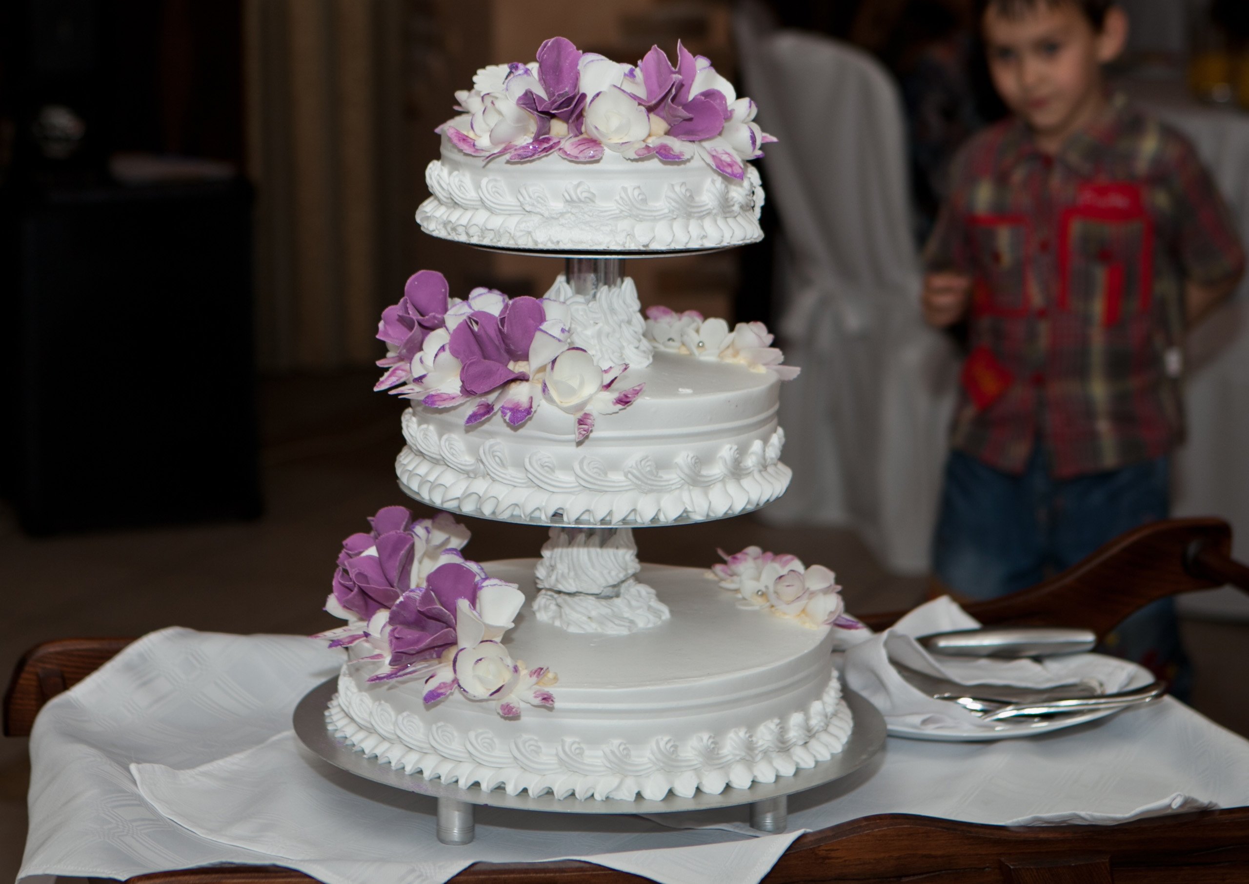 Торт 12 кг. Многоярусный торт. Свадебный торт!. Свадебный торт на этажерке. Свадебный торт многоярусный.
