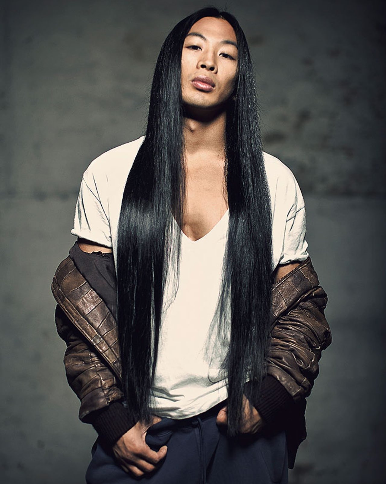 Чернокожая азиатка. Лонг Хэйр. Японец с длинными волосами. Длинные азиатские волосы. Кореец с длинными волосами.