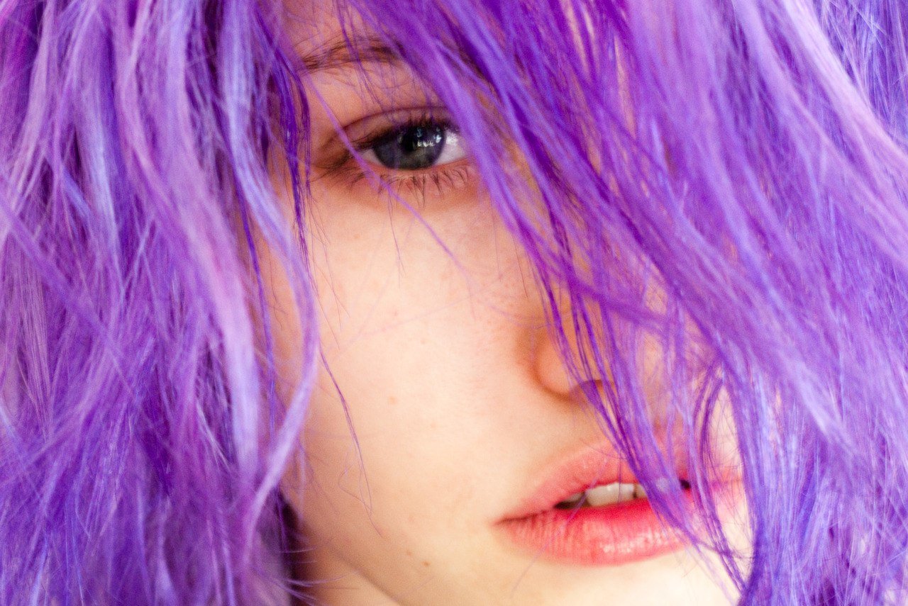 Девочка с сине розовыми волосами. Фиолетовые волосы. Лавандовые волосы. Красивые девушки с фиолетовыми волосами. Звезды с розовыми фиолетовыми волосами.