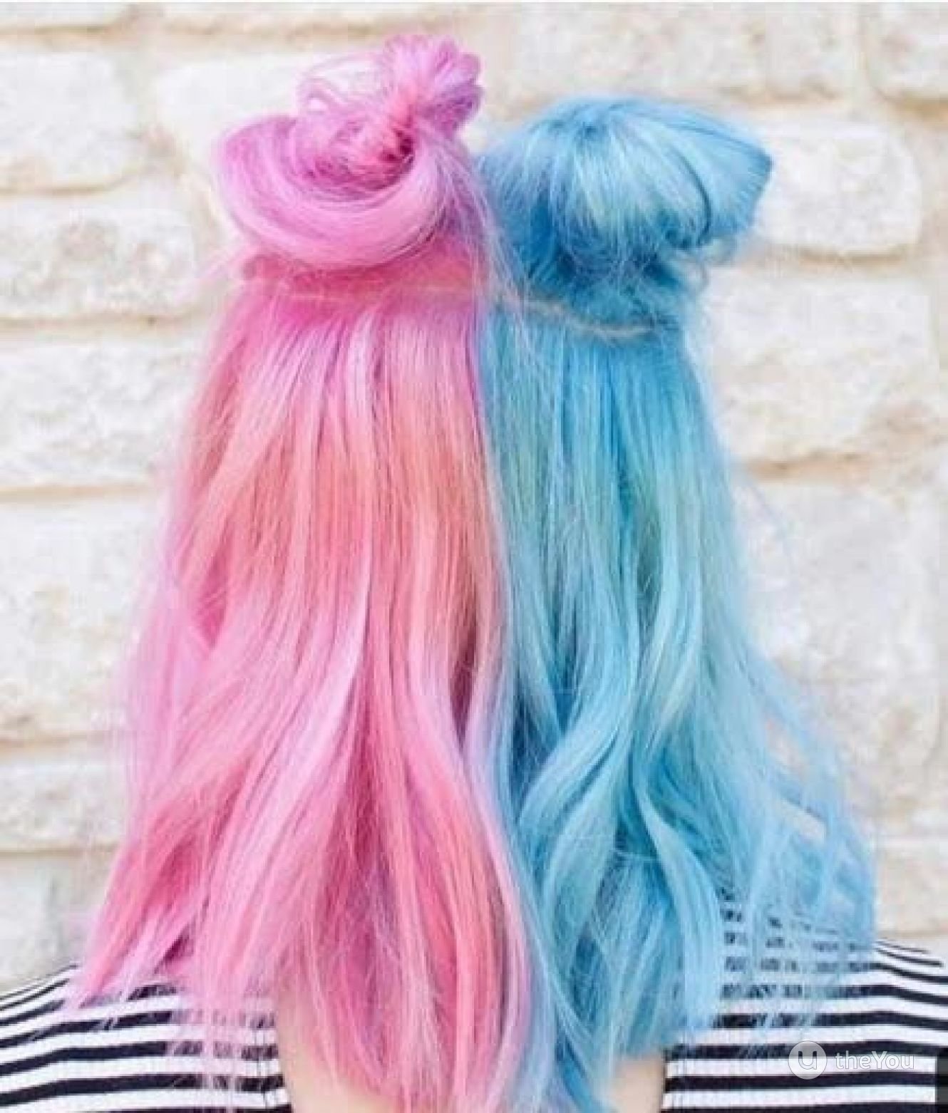 Слит волосы. Сплит Хэир. Сине розовые волосы. Розово голубые волосы. Окрашивание волос розово голубое.