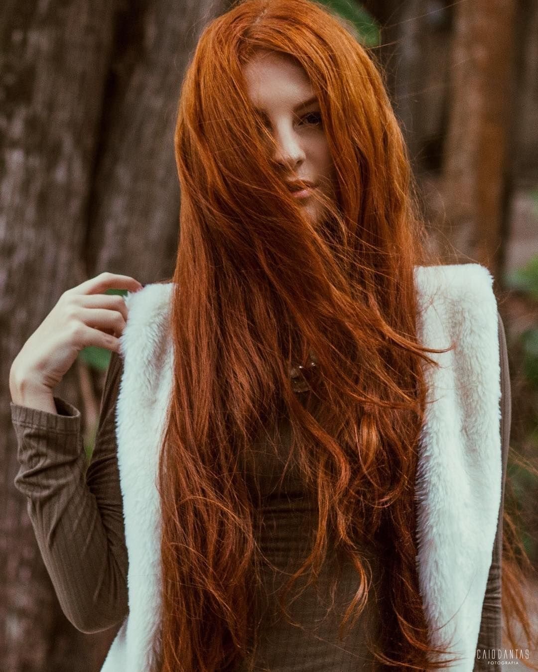 Длинные рыжие волосы