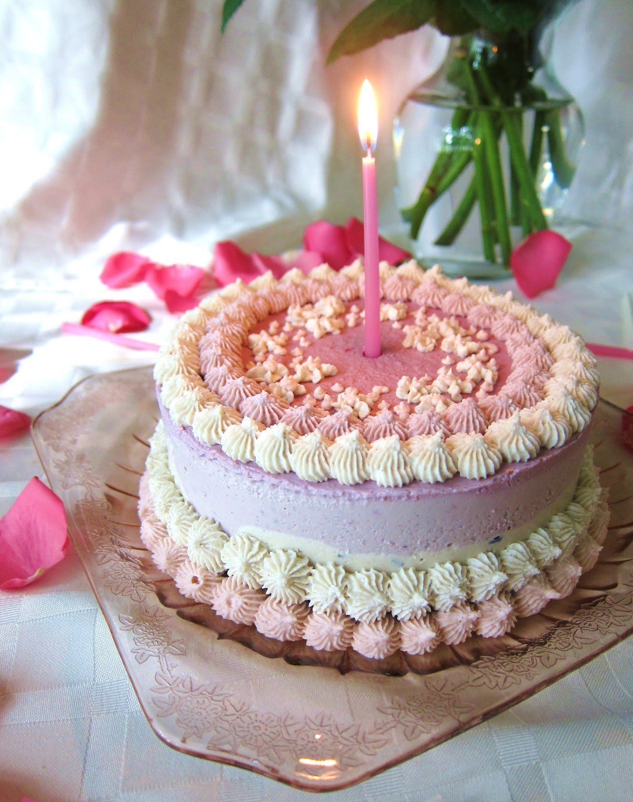 Торт на день рождения сделать своими руками. Торт. Красивые торты. Красивые торты на день рождения. Очень красивые тортики.