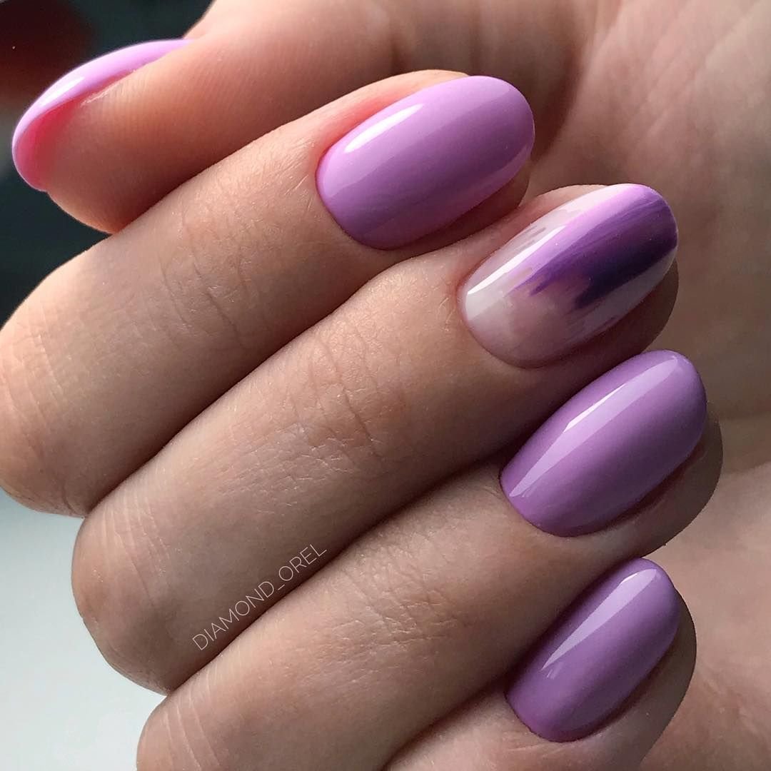 Маникюр фиолетовый с розовым