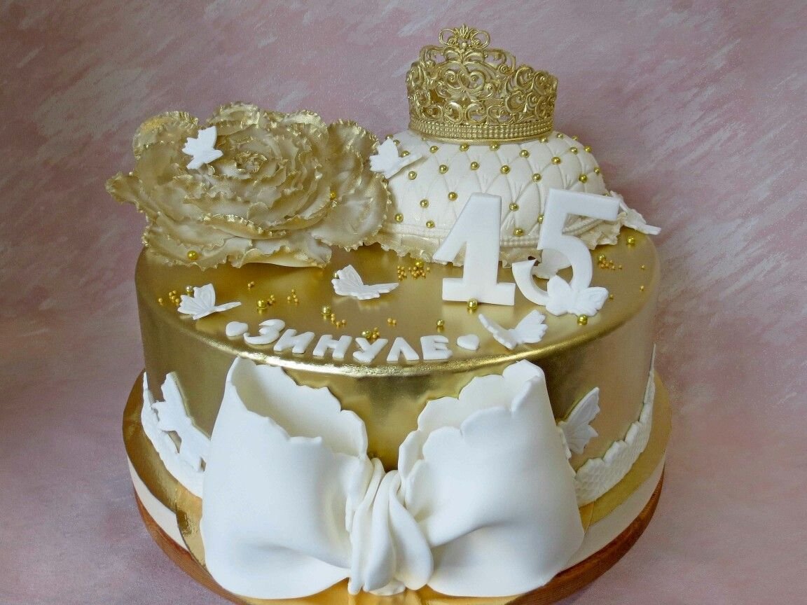 Тортик для девочки белый с золотом