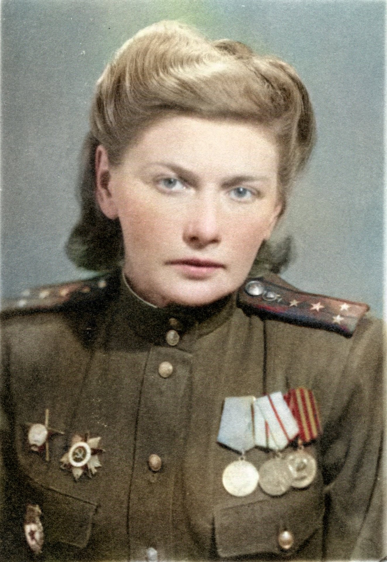 Великие женщины отечественной истории. Прически во время Великой Отечественной войны.