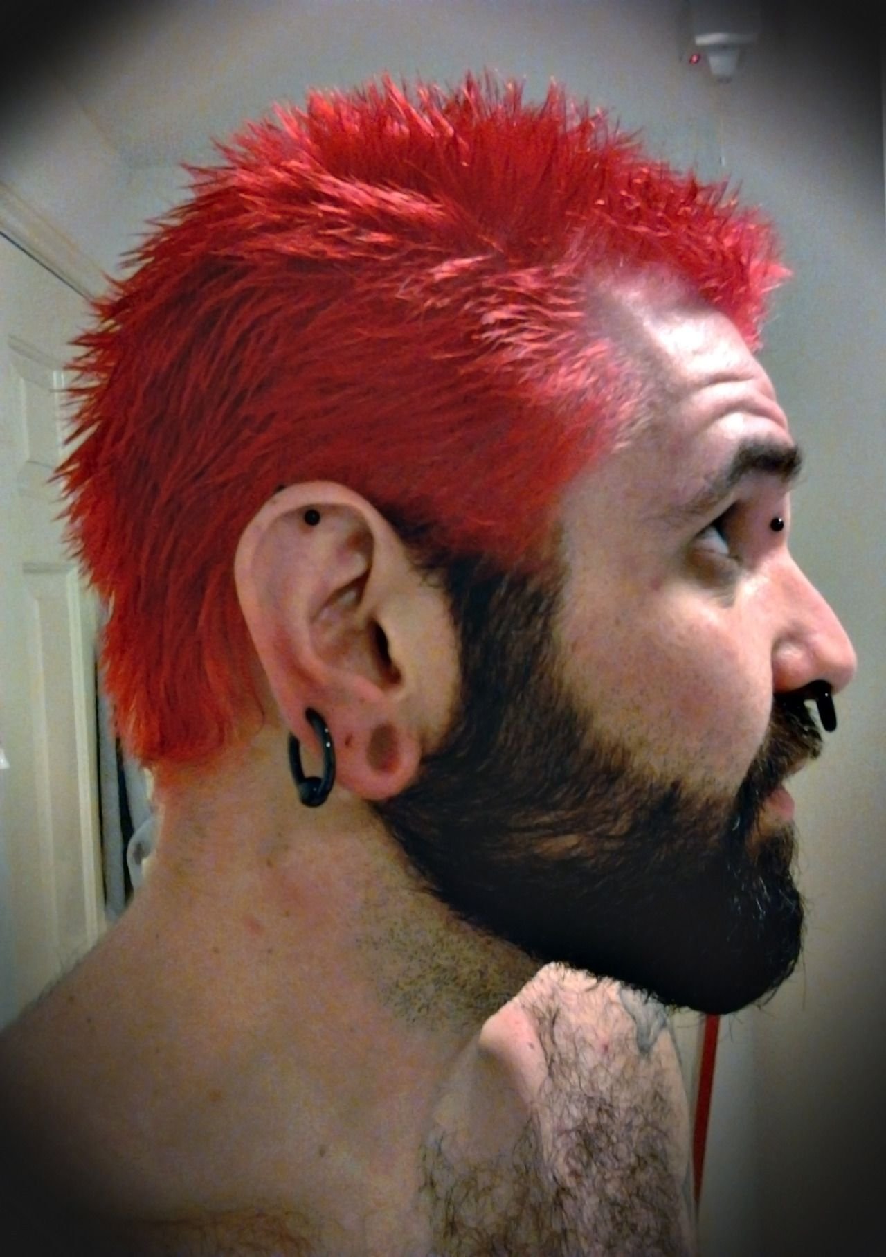 Красный цвет волос у мужчин