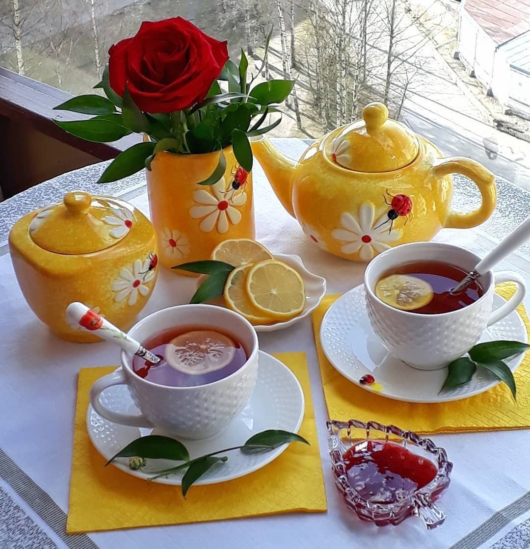 Чай доброе утро добрый день. Чаепитие. Утреннего чаепития с пожеланиями. Открытки с добрым утром с завтраком. Чашечка чая для настроения.