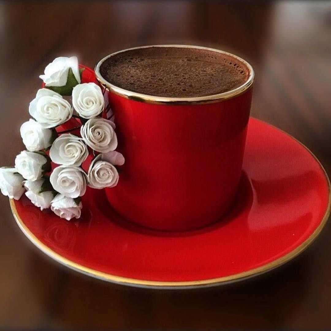Доброе утро кофе. Чашка кофе с добрым утром. Открытки с чашечкой кофе. Открытки с добрым утром с кофе.