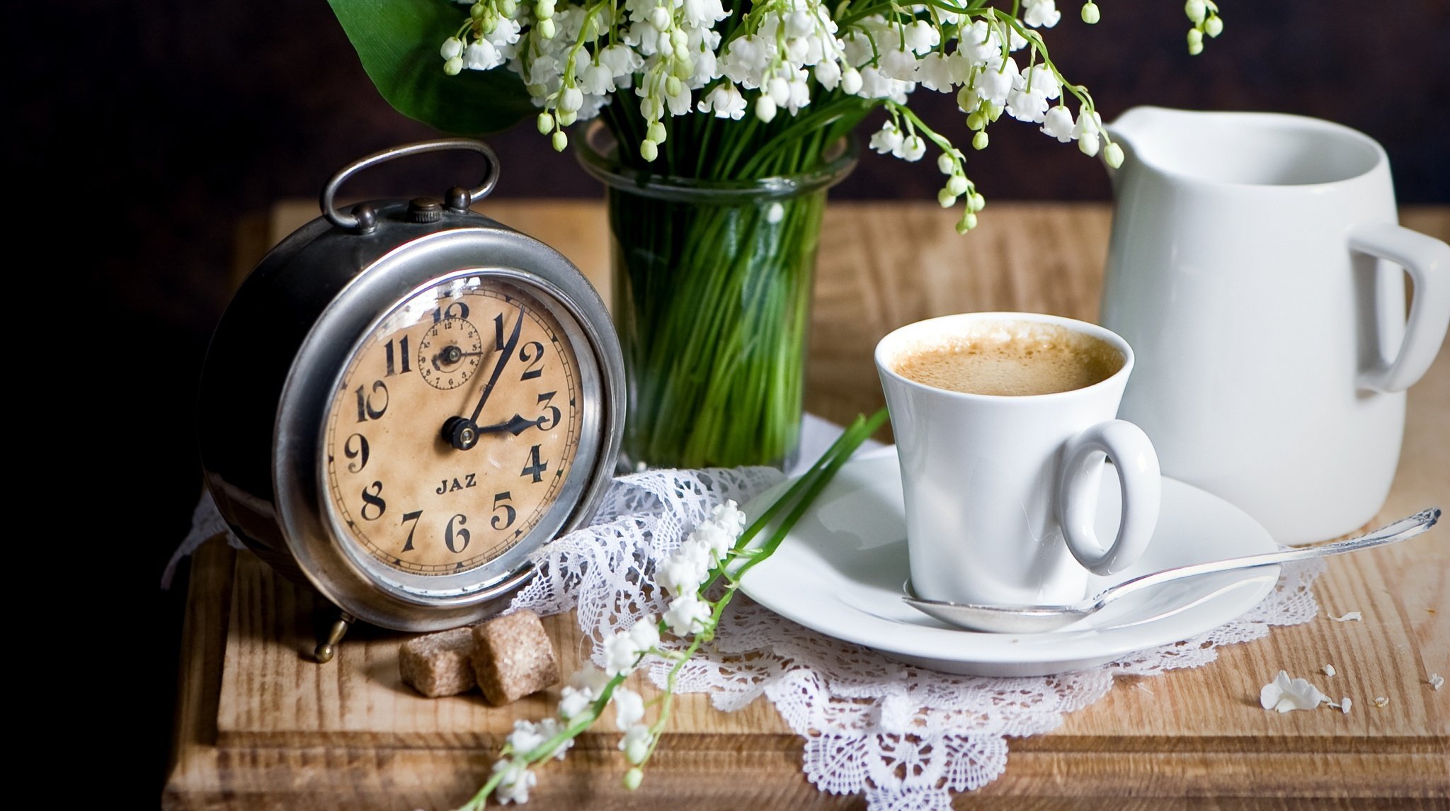 Открытки доброго начало дня. Открытки с добрым утром. Кофе и цветы. Открытки с добрым утром красивые.
