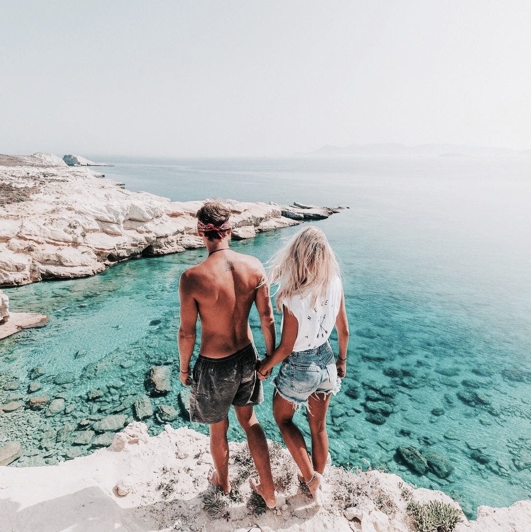 Семейная пара в отпуске. Кипр Travel. Путешествие на море. Путешествие на Кипр. Пара на отдыхе.