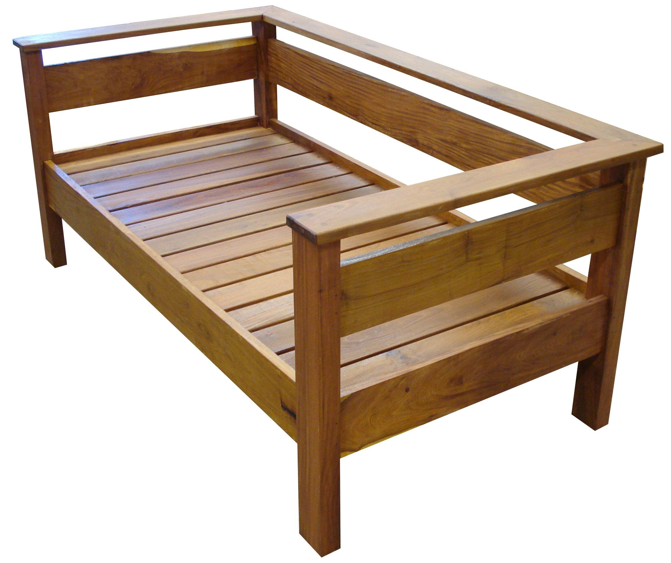 Топчан своими руками. Топчан деревянный. Кровать из дерева. Деревянный диван для дачи. Деревянные кровати для дачи.