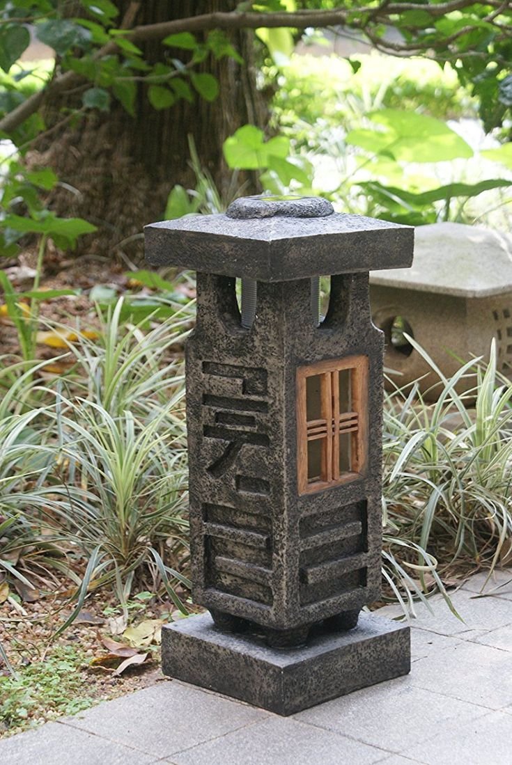 Японский садовый фонарь. Фонарь Торо каменный. Торо фонарь для сада. Японский садовый фонарь Юкими-гата. Японский каменный фонарь.