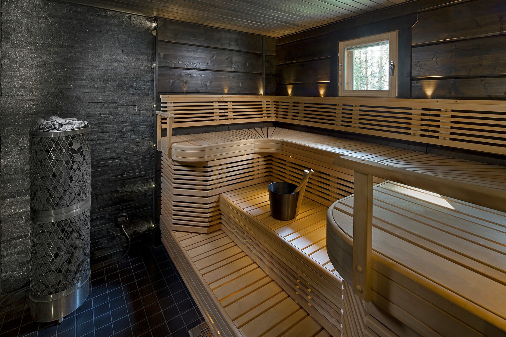 Черно белое баня. Современная отделка бани. Финская баня. Современная финская сауна. Интерьер современной бани.